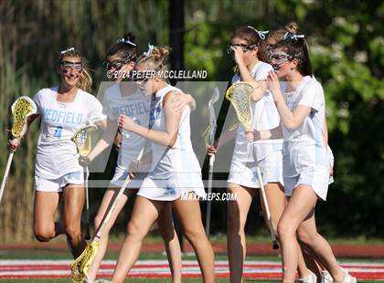 Thumbnail 3 in Medfield vs Newburyport (MIAA Division 3 Final) photogallery.