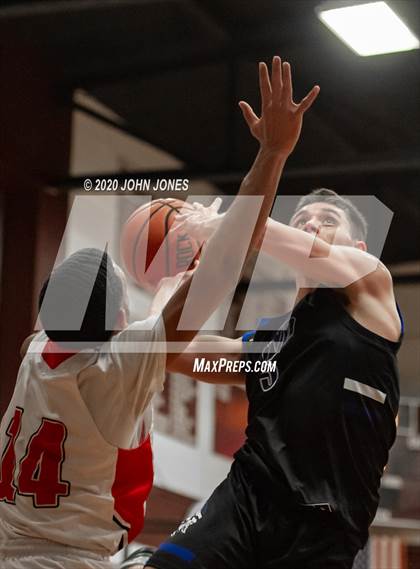 Thumbnail 3 in Elmwood Park vs. NV - Demarest (Bergen Invitational) photogallery.