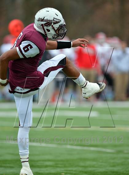 Thumbnail 3 in New Canaan vs. Windsor (CIAC Class L Semifinal) photogallery.