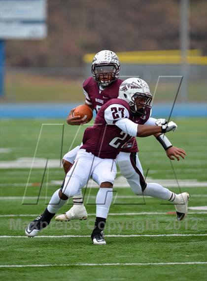 Thumbnail 1 in New Canaan vs. Windsor (CIAC Class L Semifinal) photogallery.