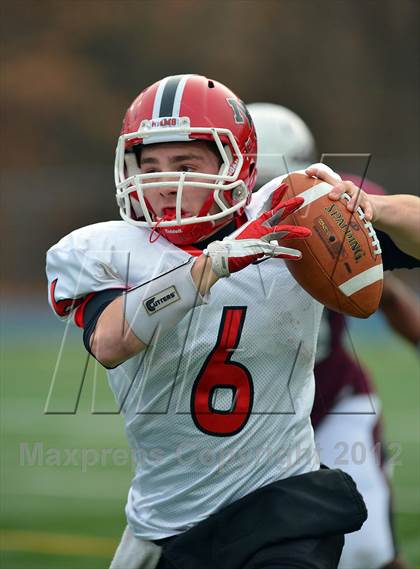 Thumbnail 2 in New Canaan vs. Windsor (CIAC Class L Semifinal) photogallery.