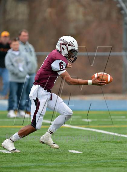 Thumbnail 2 in New Canaan vs. Windsor (CIAC Class L Semifinal) photogallery.