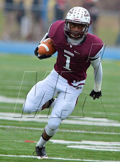 Thumbnail 1 in New Canaan vs. Windsor (CIAC Class L Semifinal) photogallery.