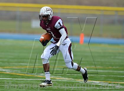 Thumbnail 2 in New Canaan vs. Windsor (CIAC Class L Semifinal) photogallery.