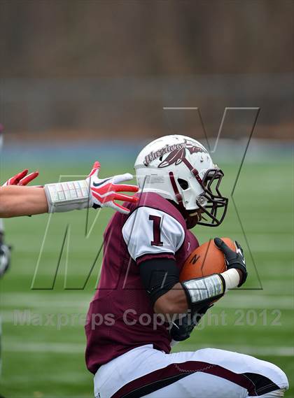 Thumbnail 1 in New Canaan vs. Windsor (CIAC Class L Semifinal) photogallery.