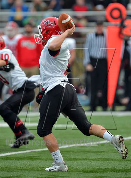 Thumbnail 3 in New Canaan vs. Windsor (CIAC Class L Semifinal) photogallery.