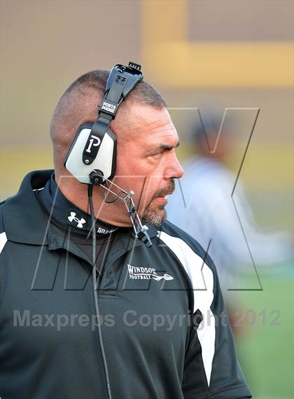Thumbnail 3 in New Canaan vs. Windsor (CIAC Class L Semifinal) photogallery.