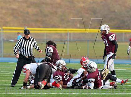 Thumbnail 1 in New Canaan vs. Windsor (CIAC Class L Semifinal) photogallery.