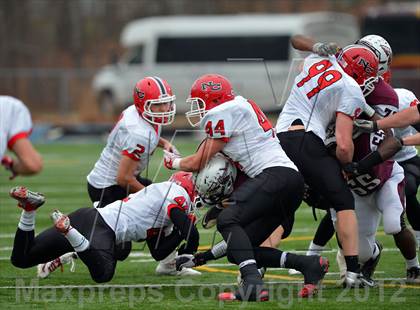 Thumbnail 2 in New Canaan vs. Windsor (CIAC Class L Semifinal) photogallery.