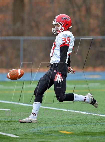Thumbnail 2 in New Canaan vs. Windsor (CIAC Class L Semifinal) photogallery.