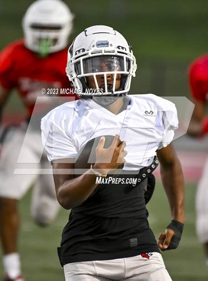 Thumbnail 2 in St. Xavier @ Colerain (Scrimmage) photogallery.
