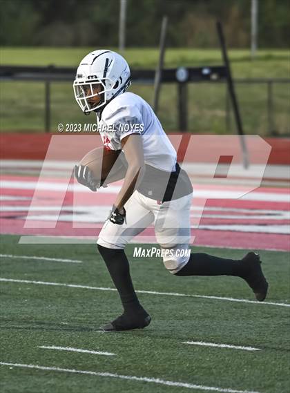 Thumbnail 2 in St. Xavier @ Colerain (Scrimmage) photogallery.