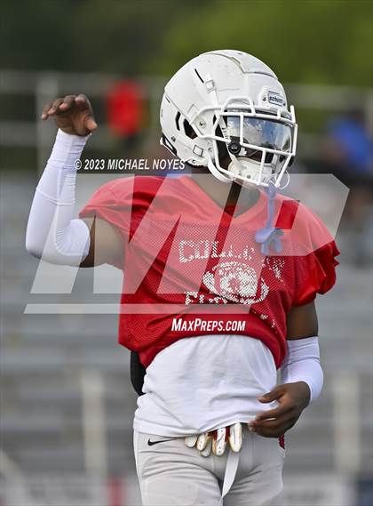 Thumbnail 3 in St. Xavier @ Colerain (Scrimmage) photogallery.