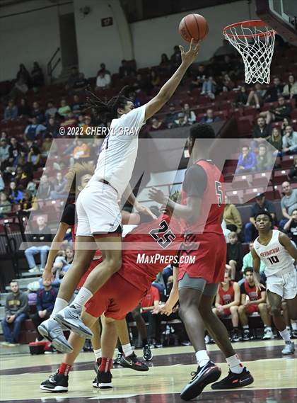 Thumbnail 2 in Long Island Lutheran vs. Berkmar (Arby's Classic) photogallery.