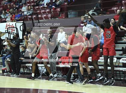 Thumbnail 3 in Long Island Lutheran vs. Berkmar (Arby's Classic) photogallery.