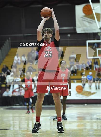 Thumbnail 2 in Long Island Lutheran vs. Berkmar (Arby's Classic) photogallery.