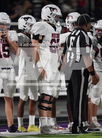 Thumbnail 1 in La Grange vs Madisonville (UIL 4A Division II Bi-District) photogallery.