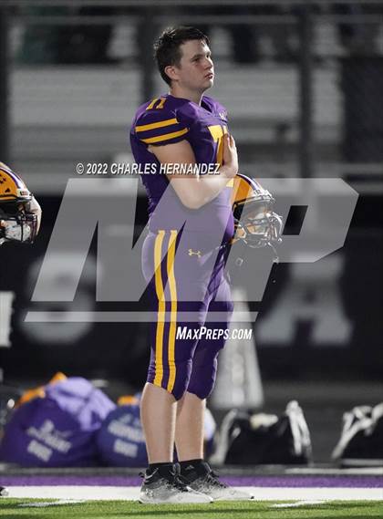 Thumbnail 3 in La Grange vs Madisonville (UIL 4A Division II Bi-District) photogallery.