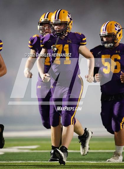 Thumbnail 1 in La Grange vs Madisonville (UIL 4A Division II Bi-District) photogallery.