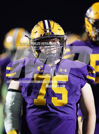 Thumbnail 2 in La Grange vs Madisonville (UIL 4A Division II Bi-District) photogallery.