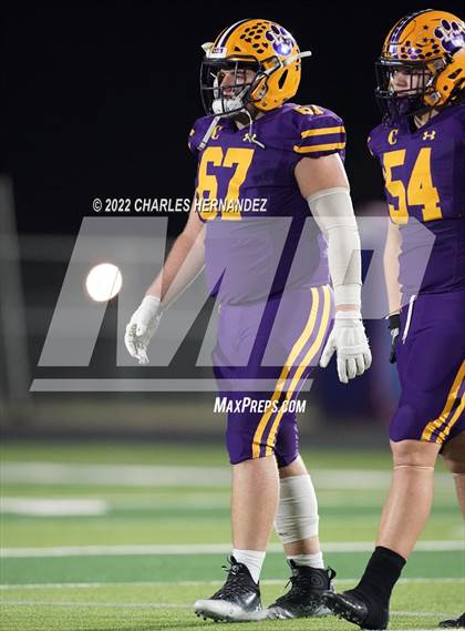 Thumbnail 1 in La Grange vs Madisonville (UIL 4A Division II Bi-District) photogallery.