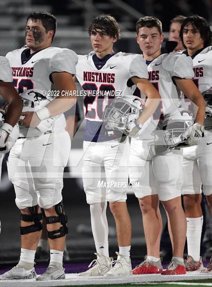 Thumbnail 2 in La Grange vs Madisonville (UIL 4A Division II Bi-District) photogallery.