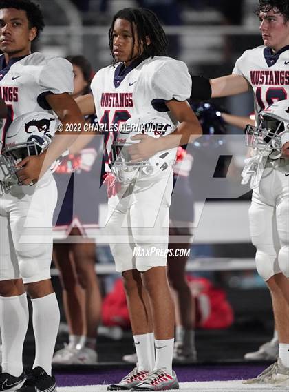 Thumbnail 1 in La Grange vs Madisonville (UIL 4A Division II Bi-District) photogallery.