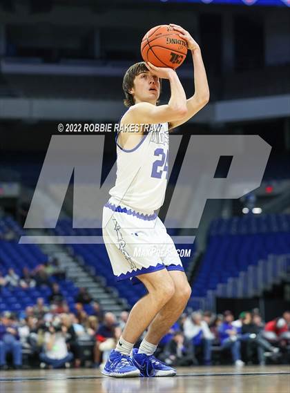 Thumbnail 2 in Lipan vs. Mumford (UIL 2A State Semifinal) photogallery.