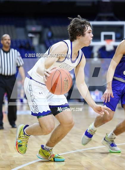 Thumbnail 3 in Lipan vs. Mumford (UIL 2A State Semifinal) photogallery.