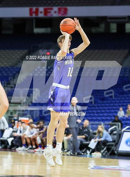 Thumbnail 2 in Lipan vs. Mumford (UIL 2A State Semifinal) photogallery.