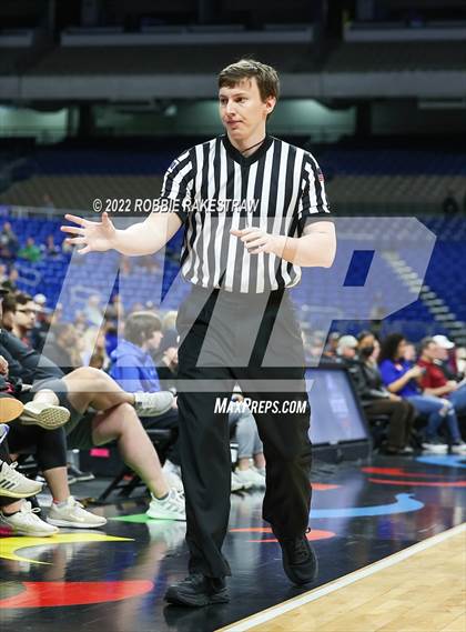Thumbnail 3 in Lipan vs. Mumford (UIL 2A State Semifinal) photogallery.