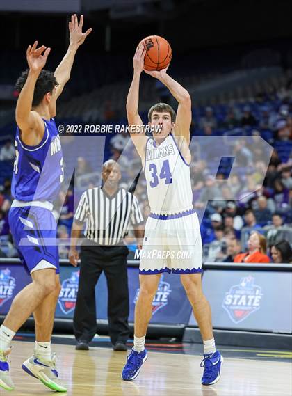 Thumbnail 3 in Lipan vs. Mumford (UIL 2A State Semifinal) photogallery.