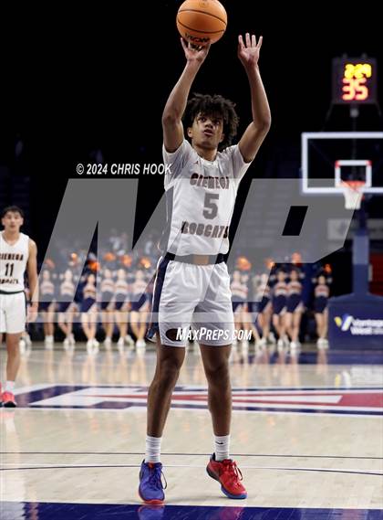 Thumbnail 2 in Rincon/University vs Cienega (MLK Basketball Classic) photogallery.