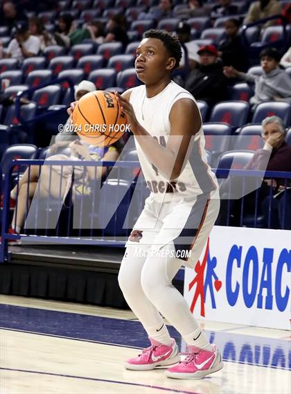 Thumbnail 1 in Rincon/University vs Cienega (MLK Basketball Classic) photogallery.