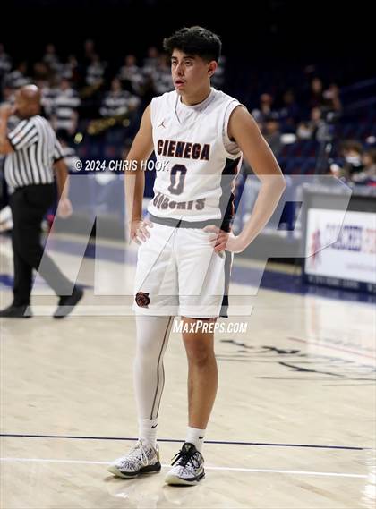 Thumbnail 1 in Rincon/University vs Cienega (MLK Basketball Classic) photogallery.