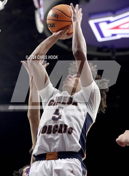 Thumbnail 2 in Rincon/University vs Cienega (MLK Basketball Classic) photogallery.