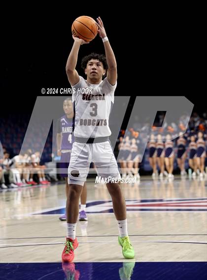 Thumbnail 3 in Rincon/University vs Cienega (MLK Basketball Classic) photogallery.