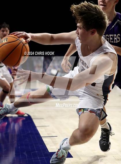 Thumbnail 1 in Rincon/University vs Cienega (MLK Basketball Classic) photogallery.