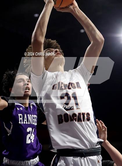 Thumbnail 2 in Rincon/University vs Cienega (MLK Basketball Classic) photogallery.