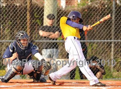 Thumbnail 3 in Huntington @ Islip photogallery.