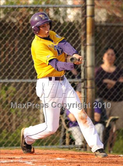 Thumbnail 2 in Huntington @ Islip photogallery.