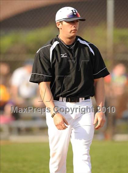 Thumbnail 2 in Huntington @ Islip photogallery.