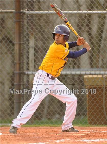 Thumbnail 2 in Huntington @ Islip photogallery.