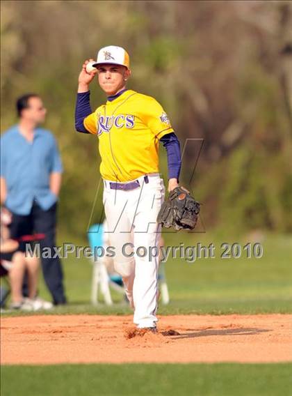 Thumbnail 3 in Huntington @ Islip photogallery.