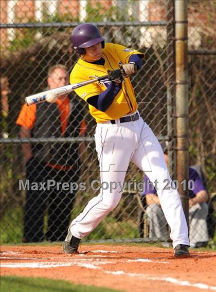 Thumbnail 2 in Huntington @ Islip photogallery.