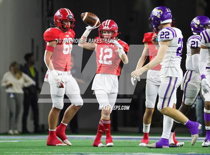 Thumbnail 2 in Mart vs. Albany (UIL 2A Division II Final) photogallery.