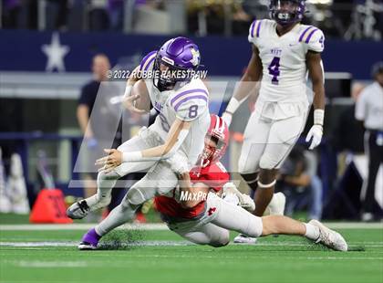 Thumbnail 2 in Mart vs. Albany (UIL 2A Division II Final) photogallery.