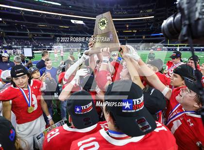 Thumbnail 1 in Mart vs. Albany (UIL 2A Division II Final) photogallery.