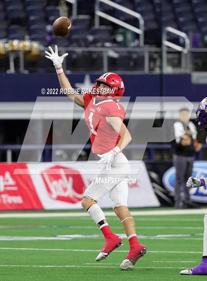 Thumbnail 2 in Mart vs. Albany (UIL 2A Division II Final) photogallery.
