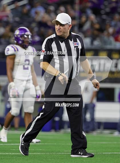Thumbnail 2 in Mart vs. Albany (UIL 2A Division II Final) photogallery.